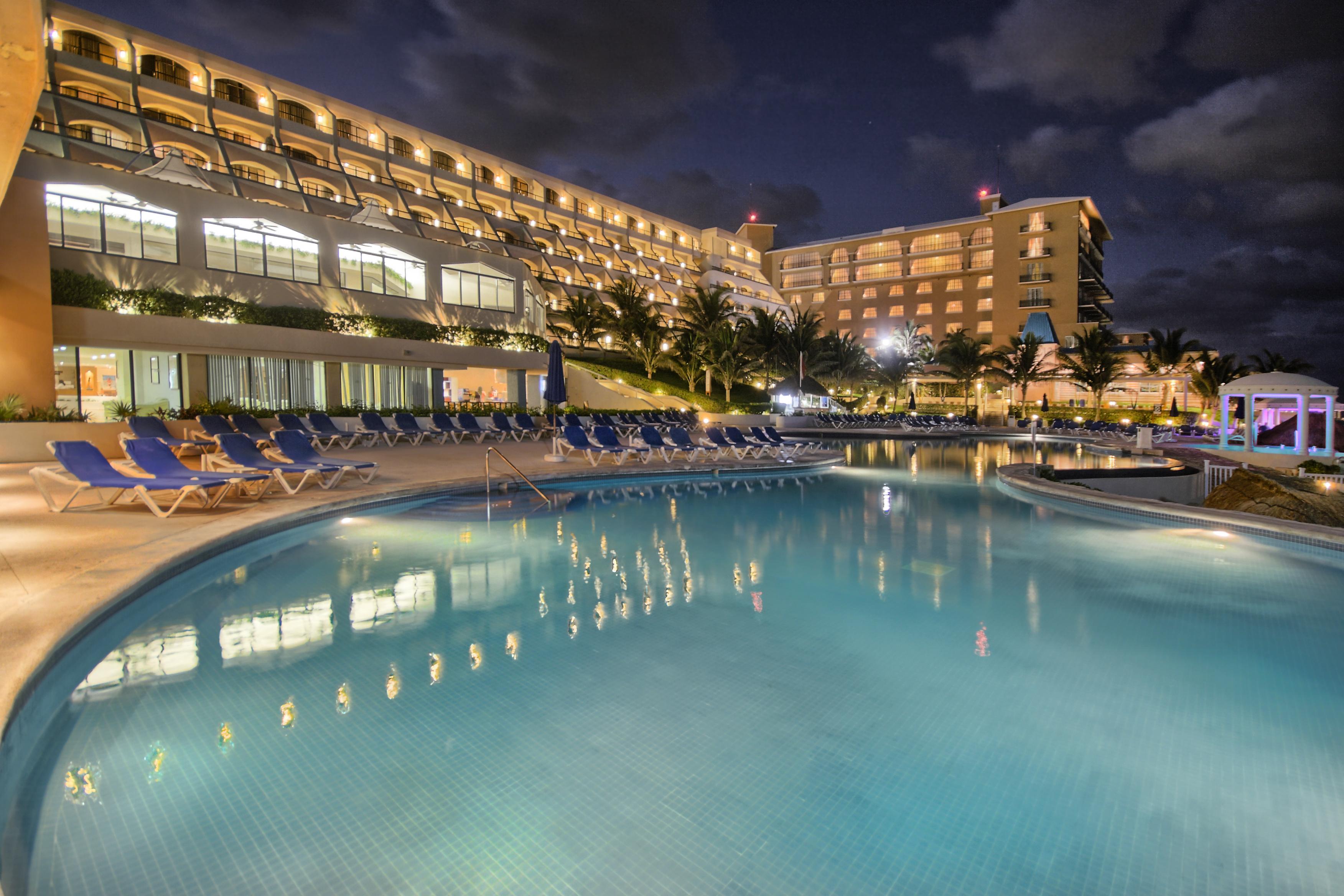 Golden Parnassus Resort & Spa (Adults Only) Cancún Eksteriør billede