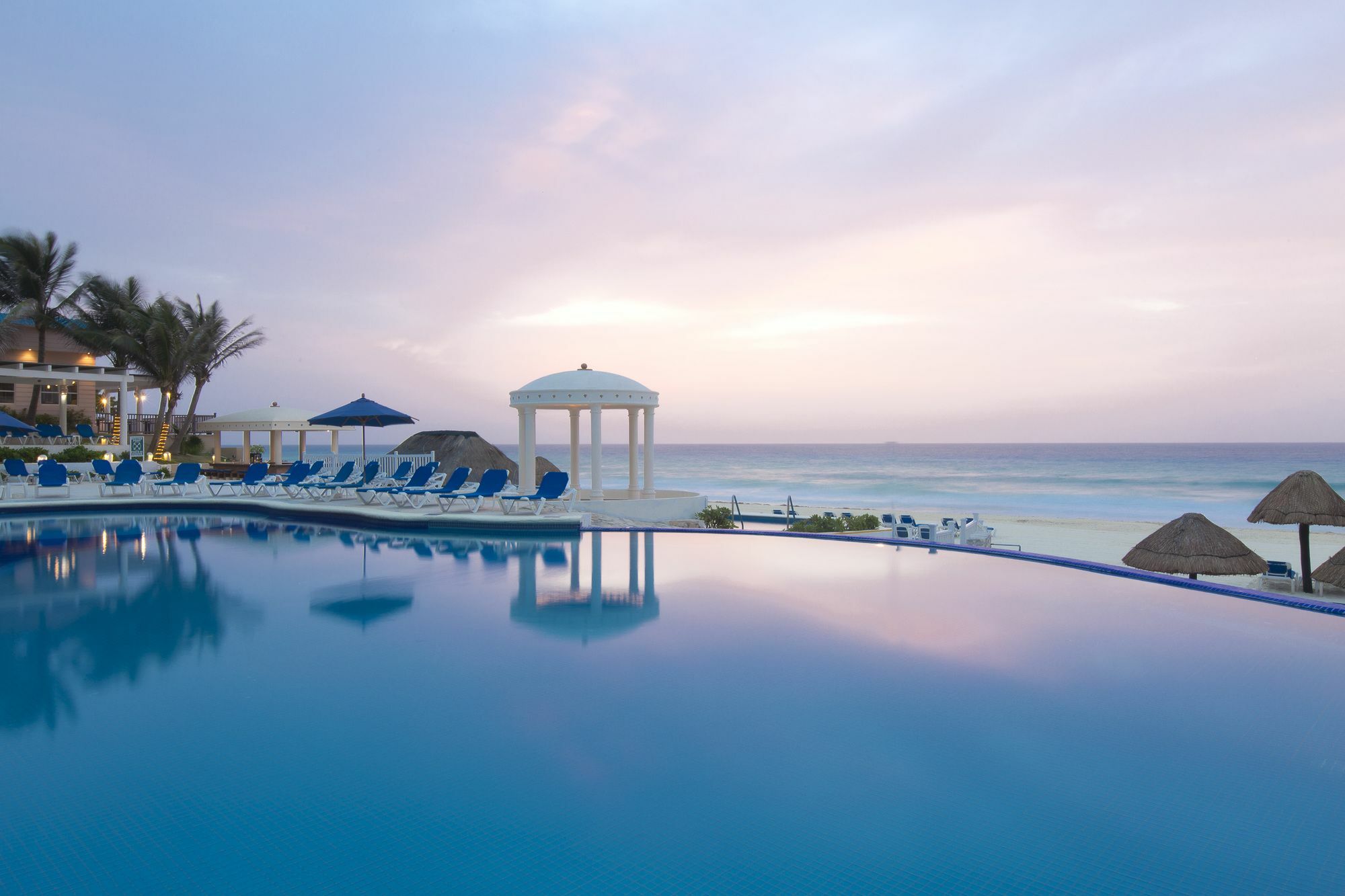 Golden Parnassus Resort & Spa (Adults Only) Cancún Eksteriør billede